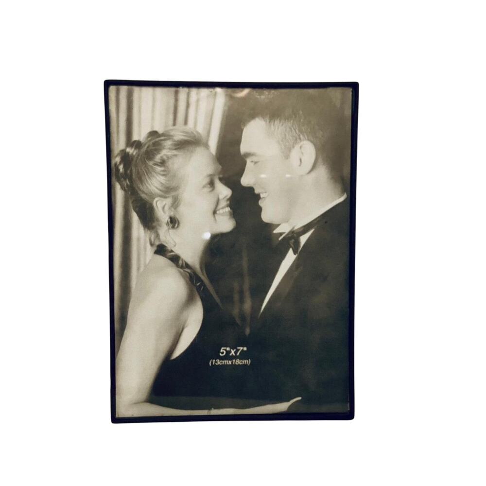 Classic Borderless Picture Frame